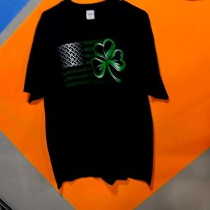 Men's black T-shirt short sleeve.